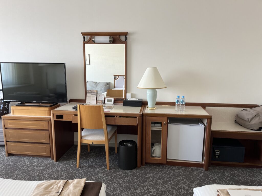 お部屋のドレッサー兼デスク🪞