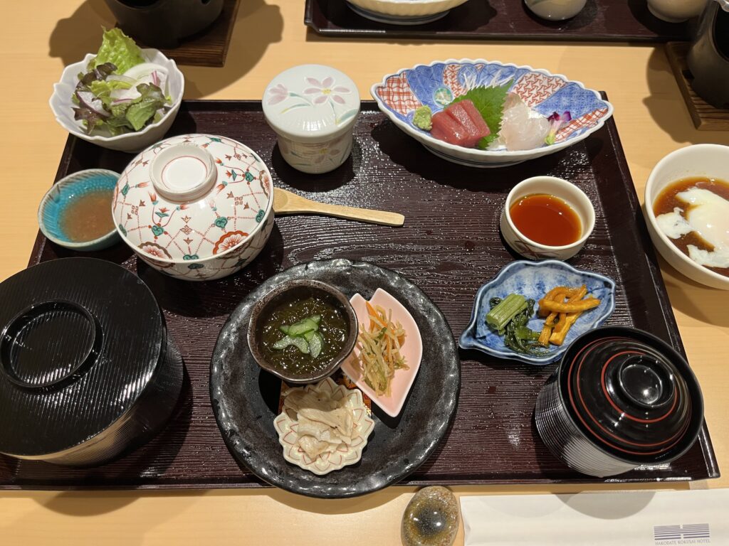最高に美味しくて盛り沢山のおかずたち😋