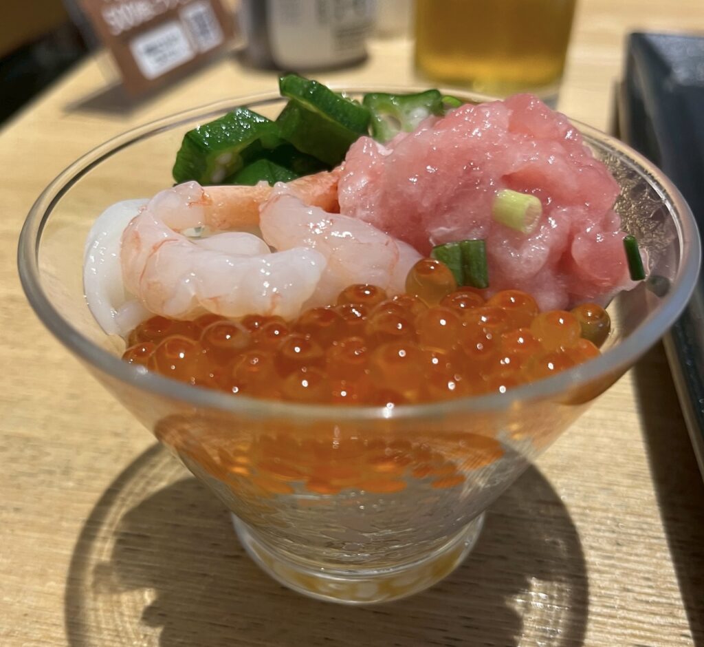 楽しみにしていた朝食の海鮮パフェ