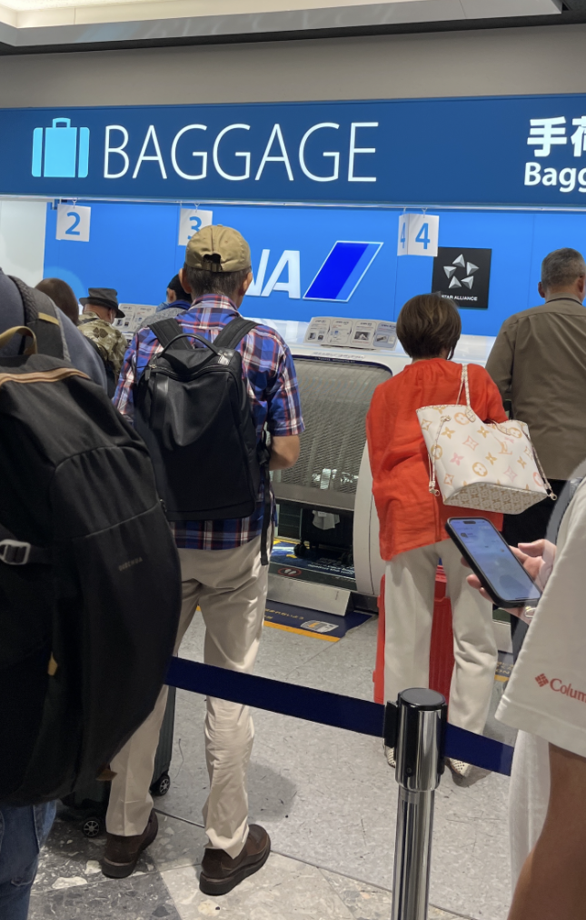 新千歳空港で、先に荷物を預けてスッキリ——のはずが…