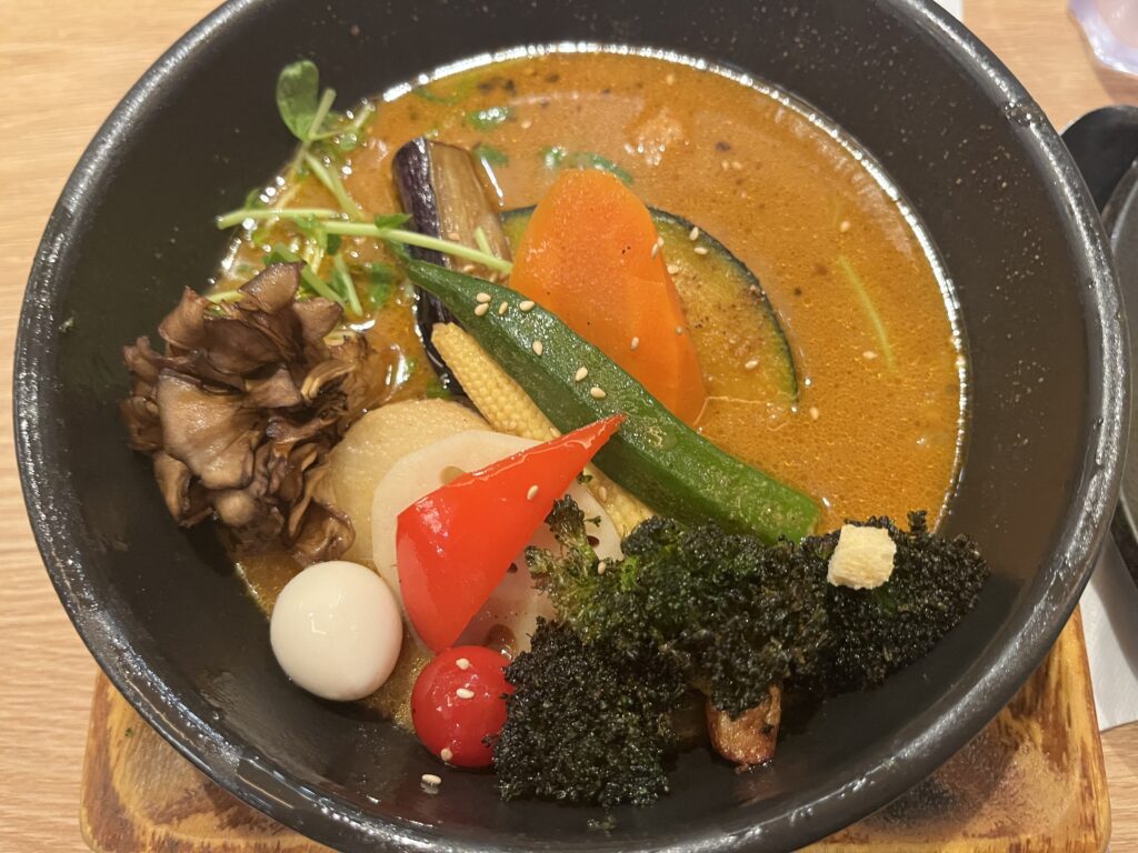 
札幌駅から地下道をずっと歩いてたどり着いたスープカレー