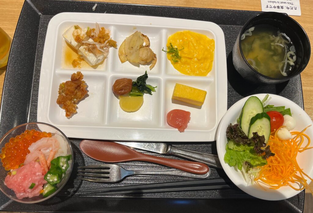 贅沢な朝食ビュッフェ🍽️